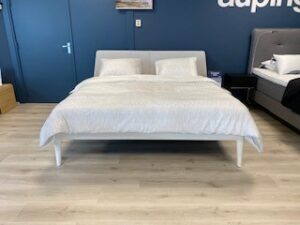 wit Auping bed Essential