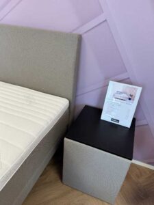 Eastborn boxspring Oblique kleur licht taupe